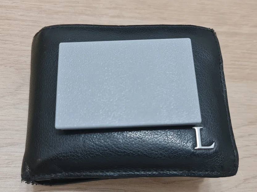 Hộp đựng thuốc nhỏ gọn bỏ ví 3D (Wallet size pill box) - Image 2