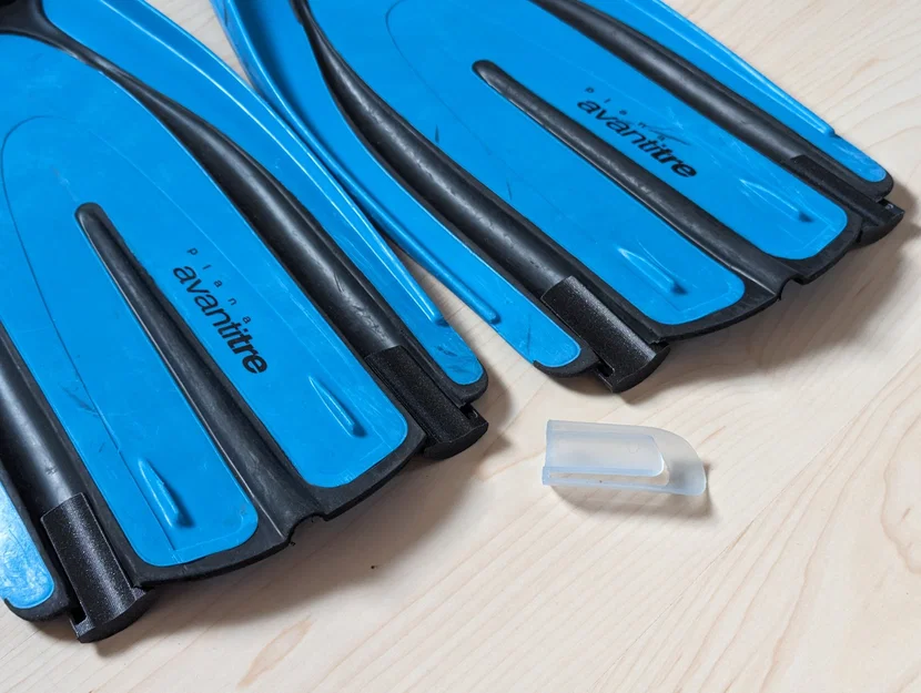 Bộ nắn/giữ rail chân vịt lặn (Fin Rail Shaper) cho Mares - Image 1