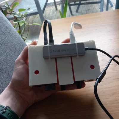 Khung giữ gia cố cho Focusrite Scarlett Solo 3rd Gen (3D Print)