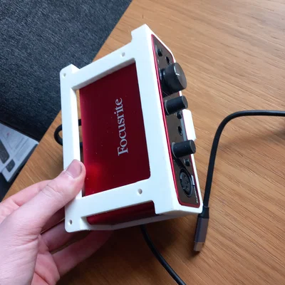 Khung giữ gia cố cho Focusrite Scarlett Solo 3rd Gen (3D Print)