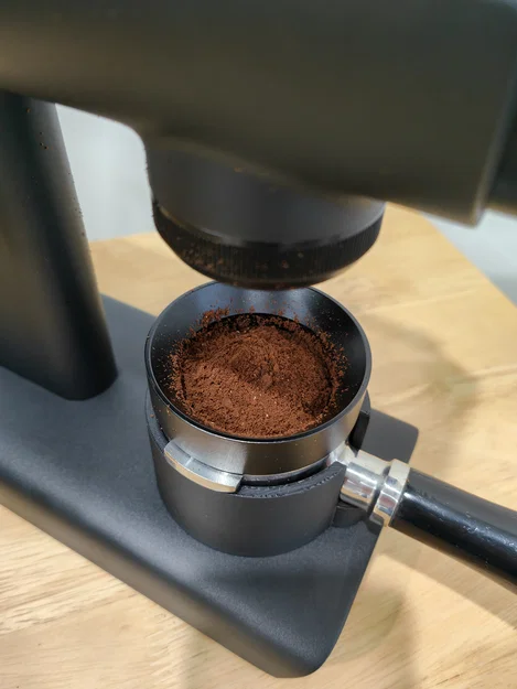 Giá đỡ portafilter E61 nam châm cho Timemore Sculptor (58mm) - Image 1