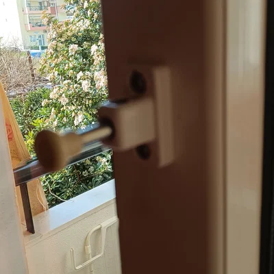 Chốt an toàn cửa sổ trượt (Window safety pin)