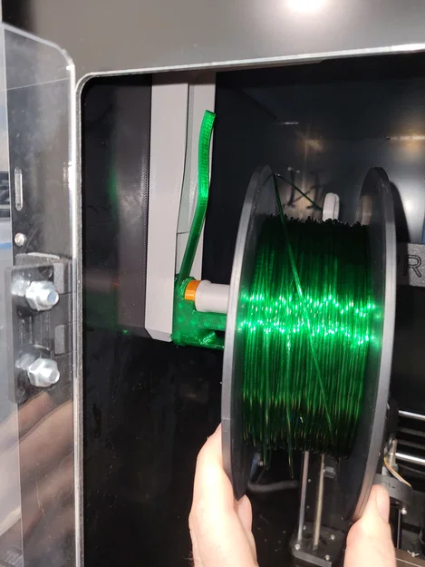 Giá đỡ cuộn nhựa nghiêng 3D - Khắc phục tình trạng rối nhựa hiệu quả - Image 1