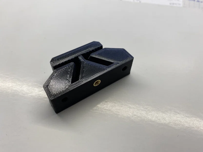 Prusa BEAR Upgrade 2.1 MK2.5/MK3 Y-belt holder dùng M3 heat set insert - Image 2