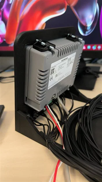 Giá đỡ màn hình Siemens KTP400 HMI - File thiết kế 3D tiện dụng - Image 3