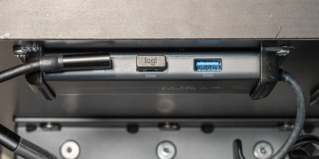 Ngàm Gắn Anker USB-C Hub 341 Dưới Bàn Làm Việc - Image 1