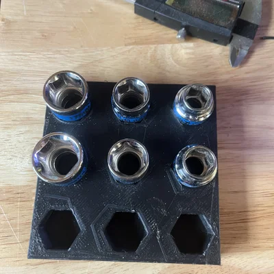 Khay đựng đầu khẩu 9 vị trí (Pass through sockets Holder) in 3D