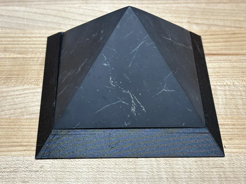 Đế đỡ tháp Shungite (Shungite pyramid stand) - Image 1