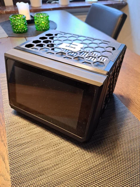 BREWTOOLS Screen Cage - Vesa (Khung màn hình Vesa mỏng gọn) - Image 1