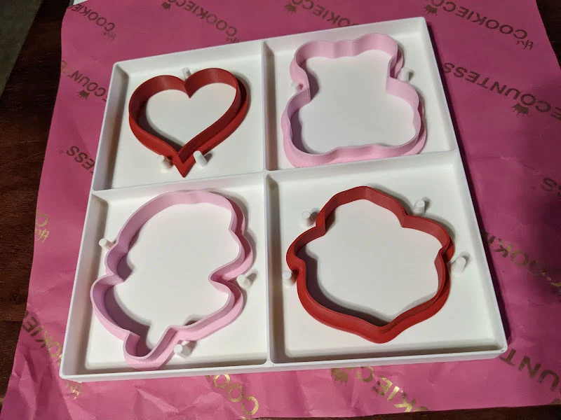 Hộp kèm khay đựng cho 8 khuôn cắt cookie Valentine - Image 5