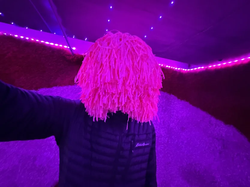 Pompom Helmet – Nón/Helmet pompom siêu ngầu - Image 1