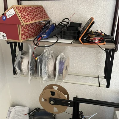 Giá treo cuộn nhựa 3D gắn dưới kệ cực gọn gàng