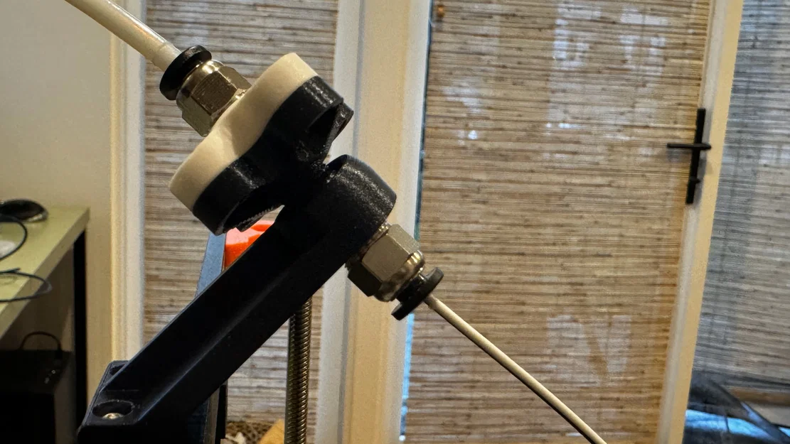 Giá đỡ dẫn hướng sợi nhựa 3D có ren vặn đầu nối Bowden - Image 4