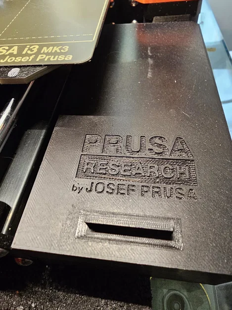 Thanh tay cầm cho nắp hộp đựng dụng cụ Prusa MK3/MK3S tiện lợi - Image 1