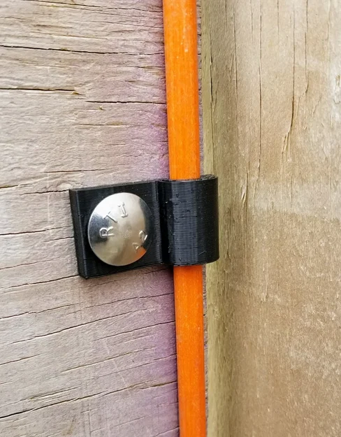 Kẹp Cọc Đánh Dấu – Driveway Marker Clip - Image 1