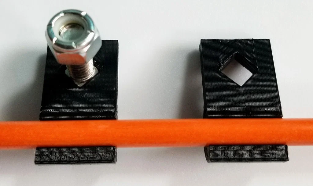 Kẹp Cọc Đánh Dấu – Driveway Marker Clip - Image 3