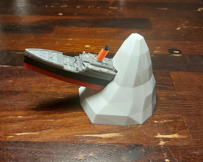 Trang trí bể cá xác tàu Titanic (Titanic Wreckage Aquarium Decoration) - Image 1