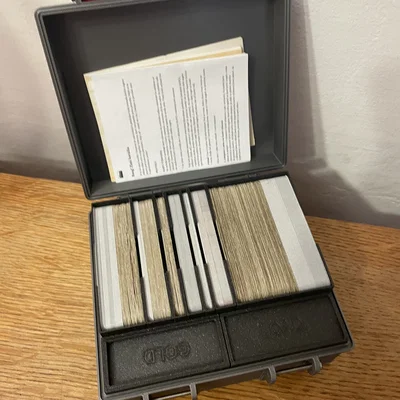 Hộp đựng thẻ Albi Bang! (card box)