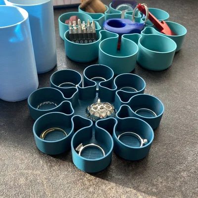 Khay Để Đồ Linh Tinh (Catch-All Trays) — flow.er