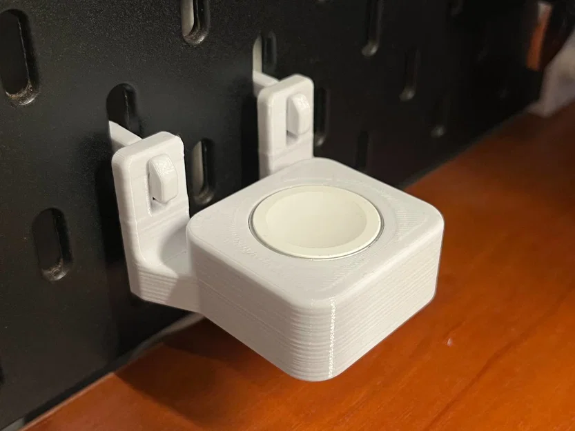 Giá đỡ sạc Apple Watch USB-C cho pegboard IKEA Skadis - Image 1