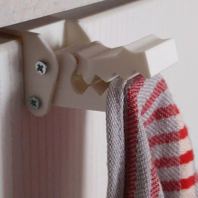 Móc kẹp khăn cá sấu tự nhả (Self releasing croco towel clamp hook)