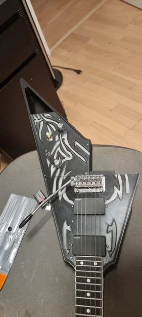 Guitar Flying V (B.C. Rich Signature V 2010) – bản in 3D - Image 7