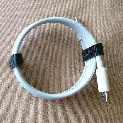 Kẹp giữ dây cáp (Cable clip)