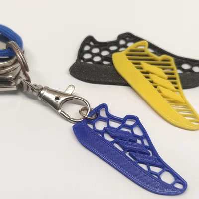 Móc khóa giày chạy bộ (Adidas)