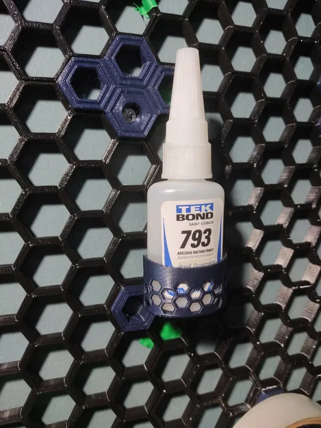 Giá treo keo dán sắt 3D cho hệ thống bảng HSW (Honeycomb) - Image 1