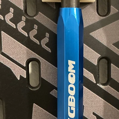 Giá treo dụng cụ deburring (SKADIS T-Clip)