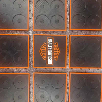 Khung trưng bày Poker Chip Harley Davidson