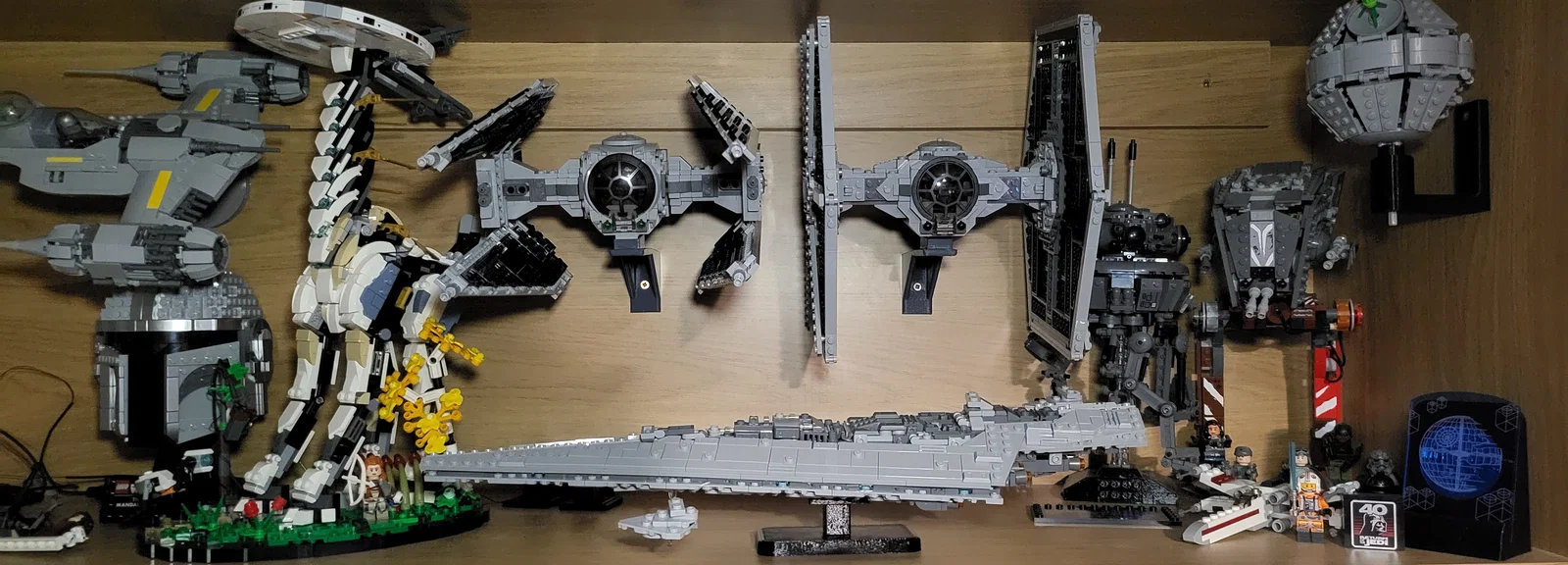 Giá treo tường LEGO Star Wars TIE 75211/75348 (Wall Mount) - Image 1