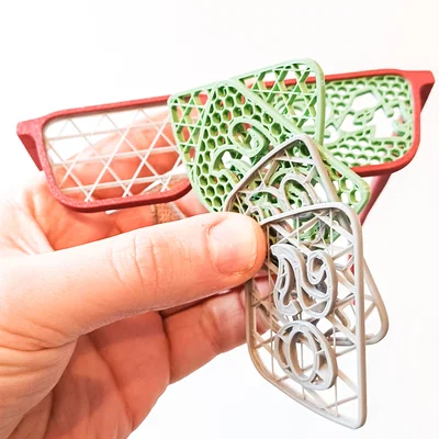V2! Ergoglasses: Kính tiệc ergonomic, scale được, bền & tùy biến (motive 2024)