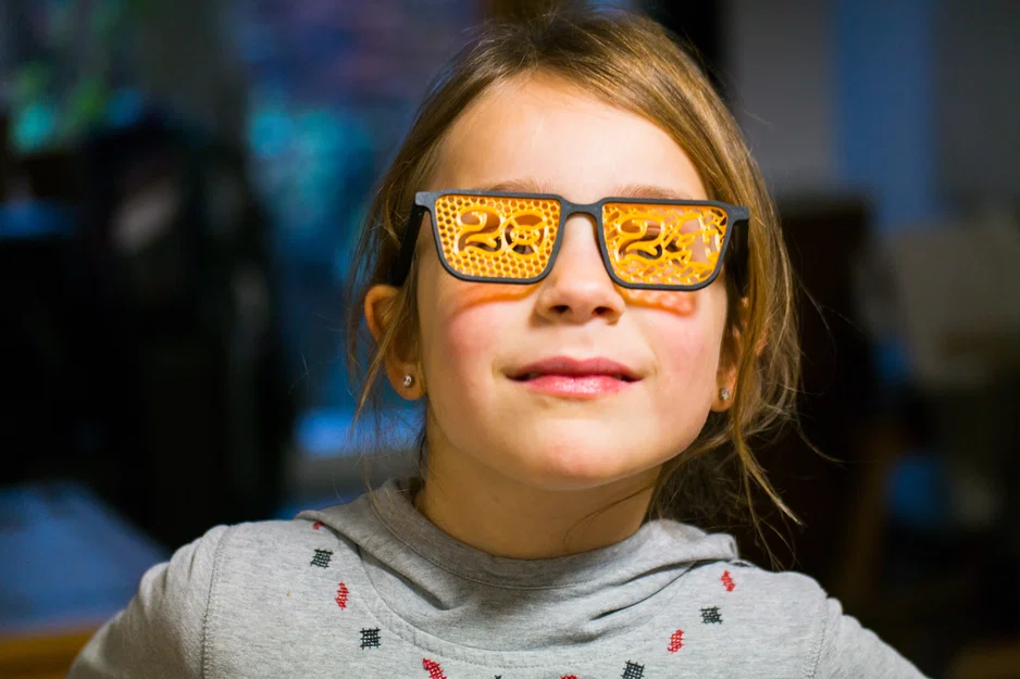 V2! Ergoglasses: Kính tiệc ergonomic, scale được, bền & tùy biến (motive 2024) - Image 13