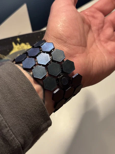 Vòng tay Hexagon dẻo – Remastered (TPU/PLA) - Image 2