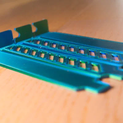Nắp đậy khe cắm PCIe (PCIe Slot Covers) - Che bụi case máy tính