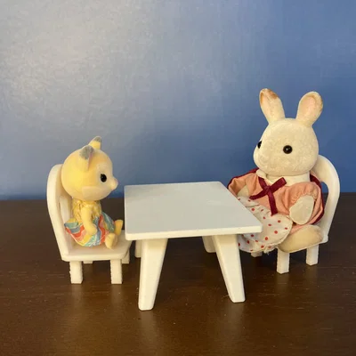 Bàn và Ghế cho Sylvania Family Critters