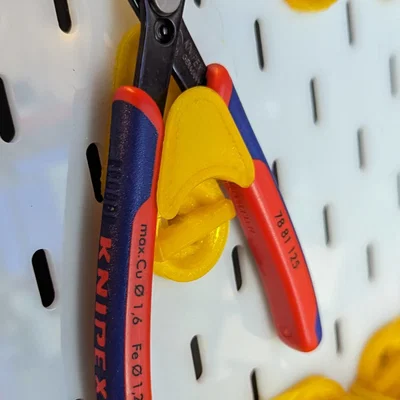 Giá treo kìm cắt SKADIS tiện dụng - T-Clip 3D Printing
