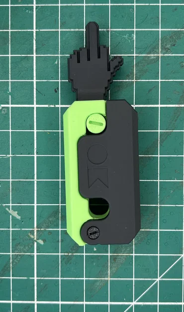 Mô hình Gravity Knife bàn tay 8-bit - Đồ chơi Fidget sáng tạo - Image 1