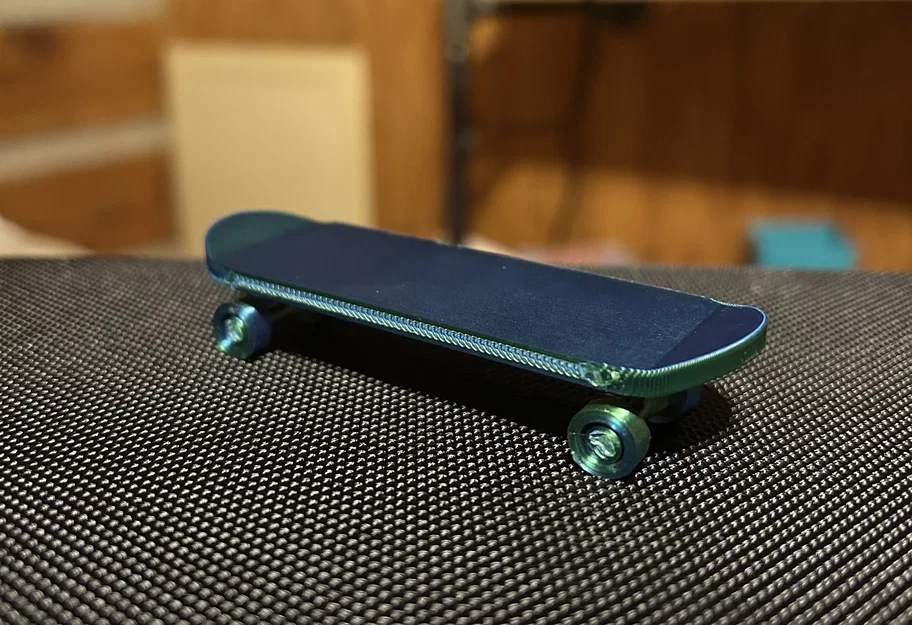 Ván trượt ngón tay Print-in-Place có bánh xe quay (Tech Deck) - Image 2