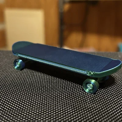 Ván trượt ngón tay Print-in-Place có bánh xe quay (Tech Deck)