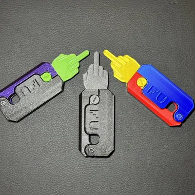 Middle Finger Gravity Knife (Dao gập trọng lực Ngón Giữa)