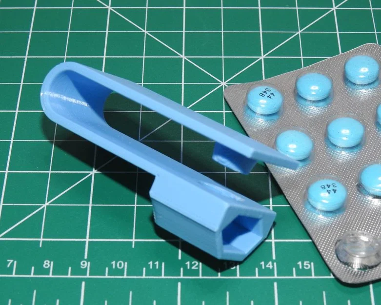Bộ tạo Pill Puncher (OpenSCAD) – Tùy chỉnh theo vỉ thuốc - Image 1