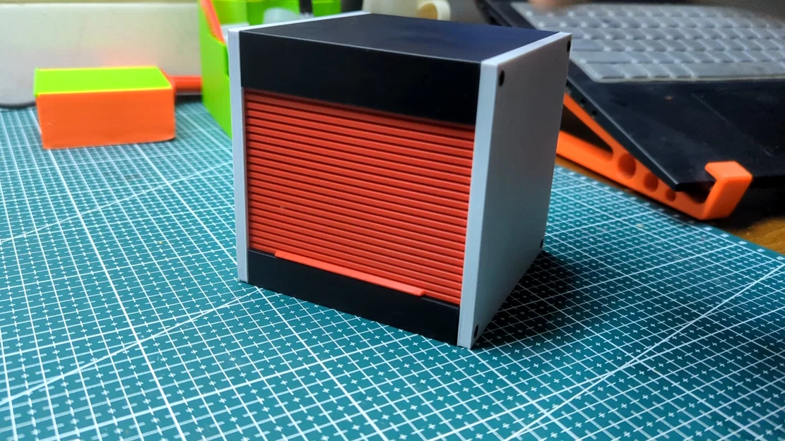 Hộp đựng đồ đa năng thiết kế cửa cuốn 3D thông minh - Image 1