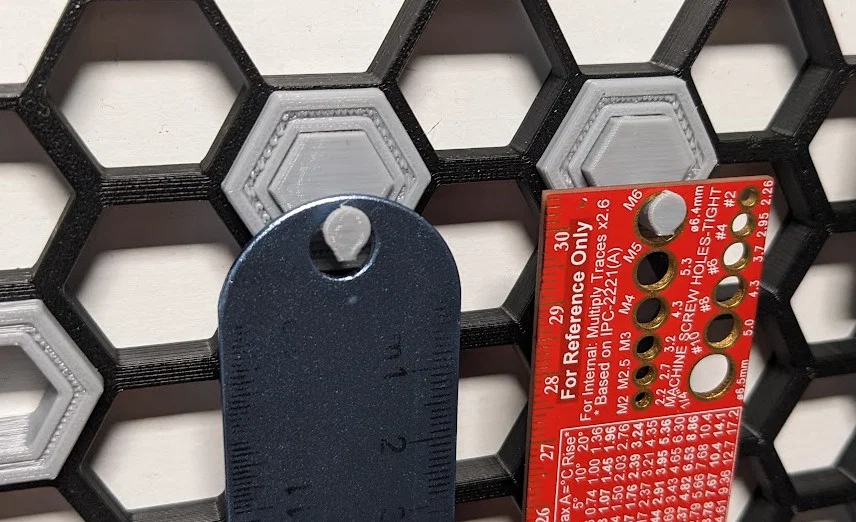 Móc treo thước/đồ tiện dụng HSW (HSW Small Ruler/Utility Hook) - Image 1