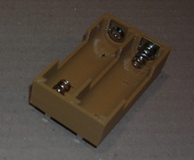 Hộp pin cho 2 viên AA 1.5V mắc nối tiếp - Image 1