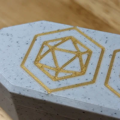 Hộp đựng bộ 7 xúc xắc đa diện (không cần MMU) - Polyhedral Set of 7 Dice Box
