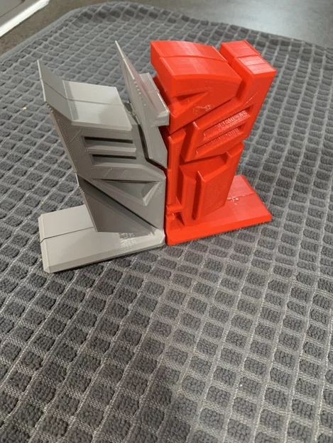 Giá đỡ sách Transformers: Mô hình trang trí độc đáo không cần support - Image 1