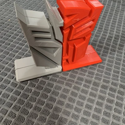 Giá đỡ sách Transformers: Mô hình trang trí độc đáo không cần support