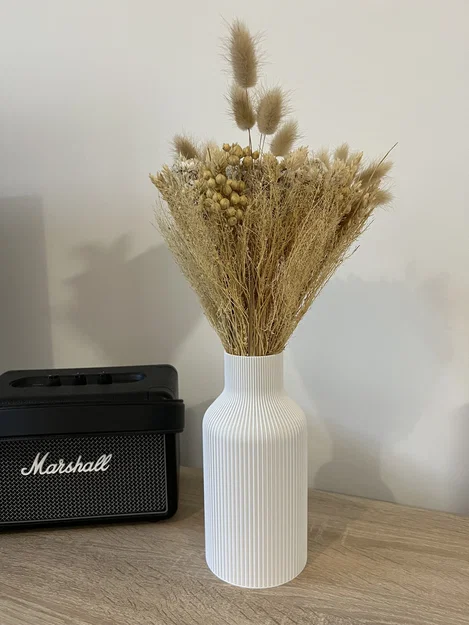 Bình hoa (Vase) texture sọc dọc tối giản - Image 1